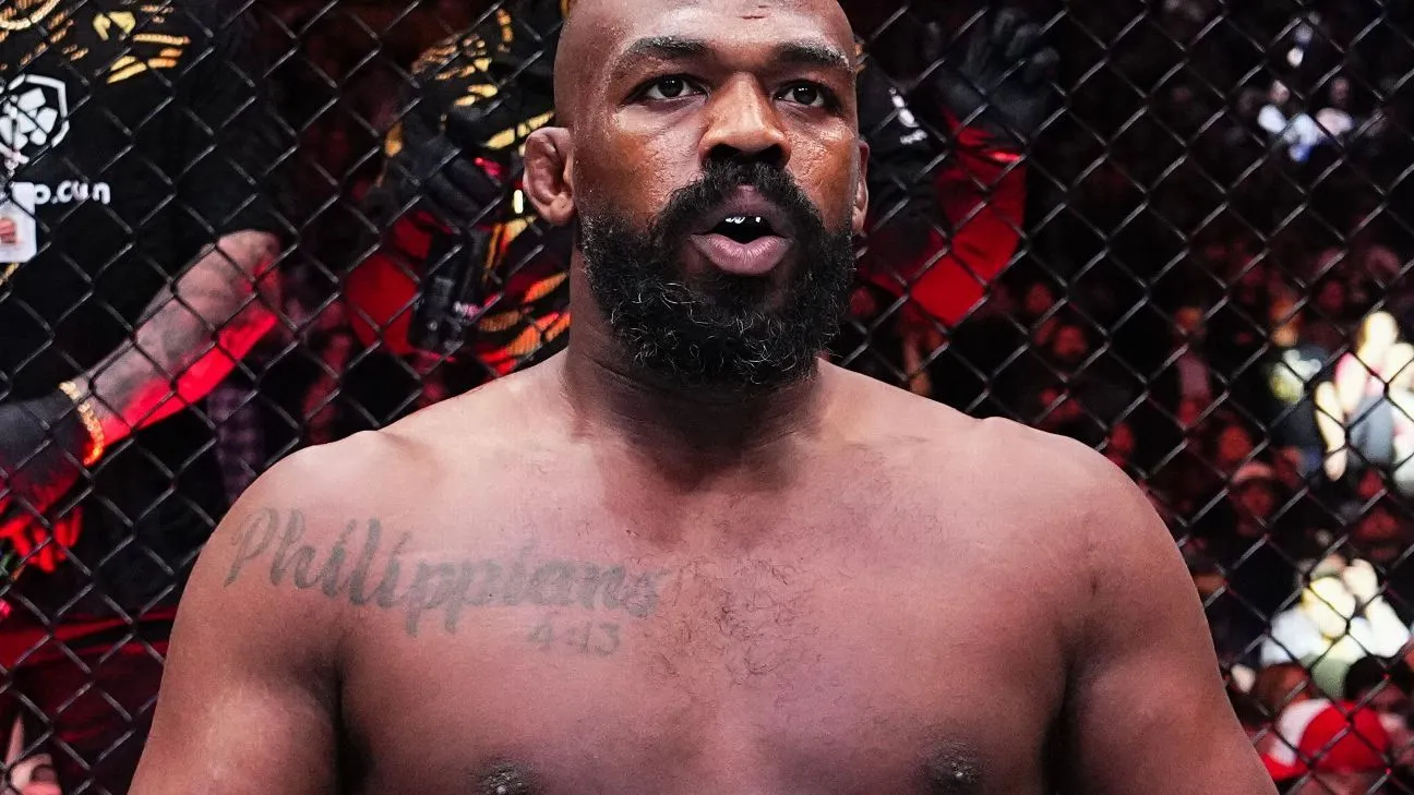 White UFC: Jones, 37, pensiun dari kompetisi