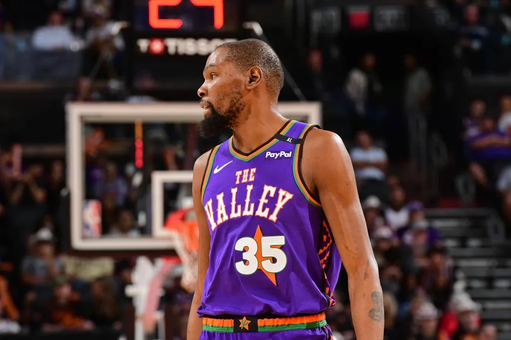 Pertukaran Kevin Durant akan terjadi dalam 'beberapa hari ke depan' dengan tiga pesaing yang melakukan dorongan besar