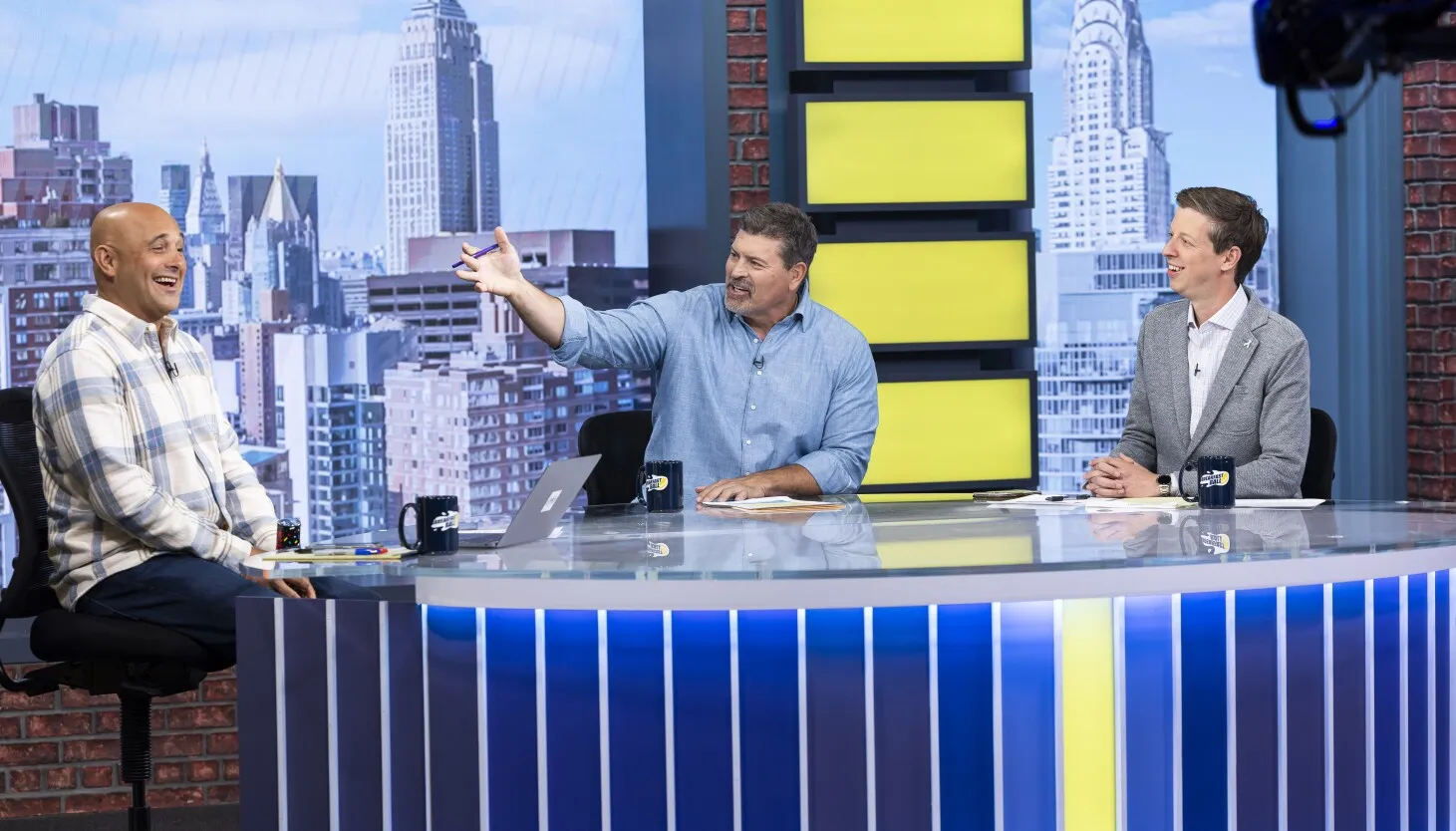Acara 'Breakfast Ball' FS1 Danny Parkins Batal, Tapi Tidak Menganggur - Chicago Sun