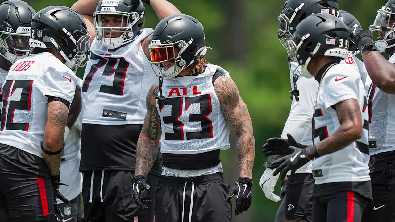 Penampilan pilihan draft Falcons memulai minicamp wajib
